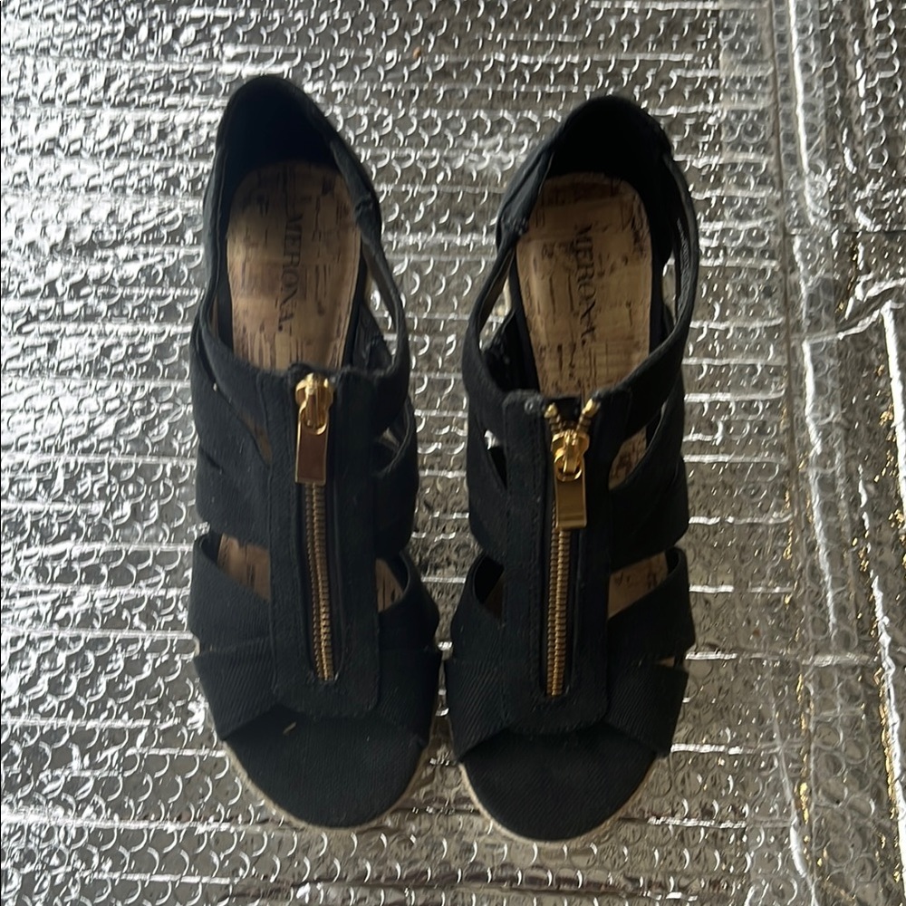Merona Black  Sandals with Gold Zipper
